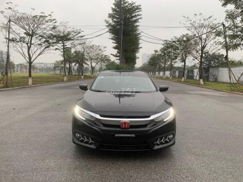 Cần bán Honda Civic 2018 L xe còn rất mới