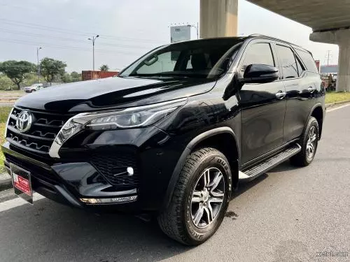 Bán Xe Toyota Fortuner 2 4G Dầu Số Tự Động 2021 còn thương lượng