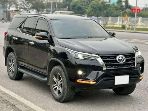 Toyota Fortuner 2.4 AT 4x2 Máy Dầu - 7 Chỗ rộng