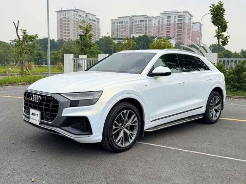 Audi Q8 Sline 2021 chào 26xx nay giảm sốc còn 23xx