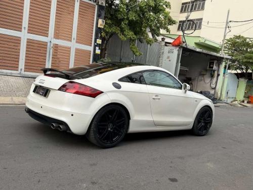 Audi R8 TT 2 cửa sport Model 2010