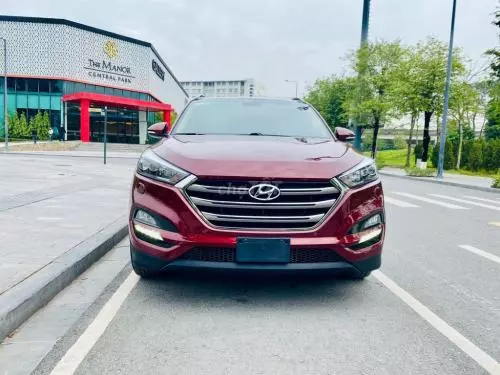 Cần bán xe Hyundai Tucson ATH 2018 chạy 5v5