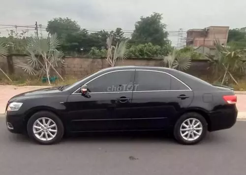 Bán xe toyota Camry 2.4 đẹp tuyệt vời