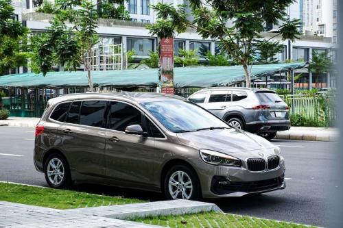 BMW 218i - 7 chỗ nhập Đức 2018