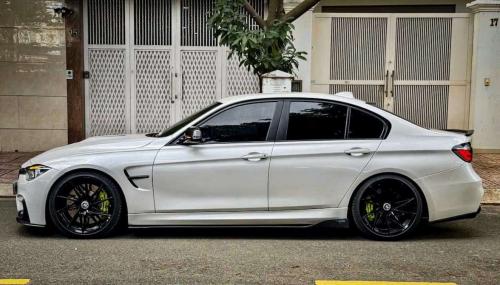 BMW 320i 2013 (F30)