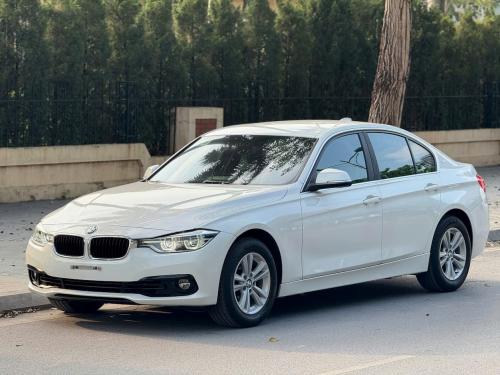 BMW 320i máy mới B48