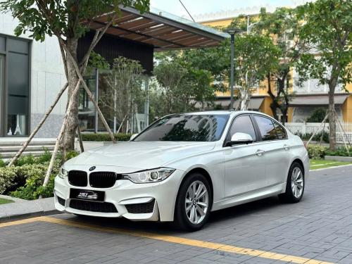 Bán xe BMW 320i model 2015 giá 4xx
