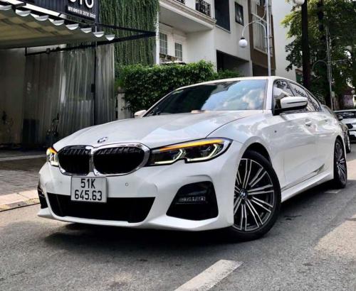 330i MSP sx2022 odo 4v7km.