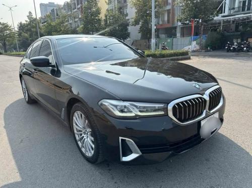 Bán BMW 520I  2021 moden 2022 luxury line đen/đen cực mới mang động cơ B48 2.0L 