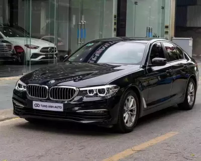 BMW 520i G30 sx2018 chạy lướt 4v6km