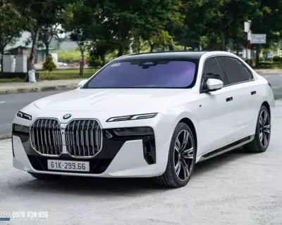 Bmw 735i Msport 2023 Trắng ghế đỏ 