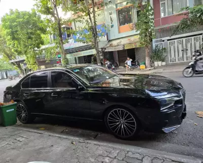Bmw 740 E66 model 2005 - nhập khẩu và lăn bánh lần đầu 2009