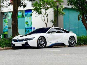 Bmw i8 hybrid Coupe sản xuất 2015, đki 2016