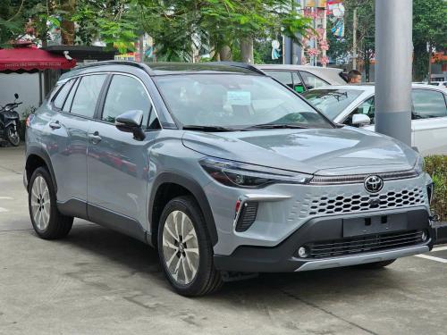 Cần Bán Xe COROLLA CROSS MỚI 