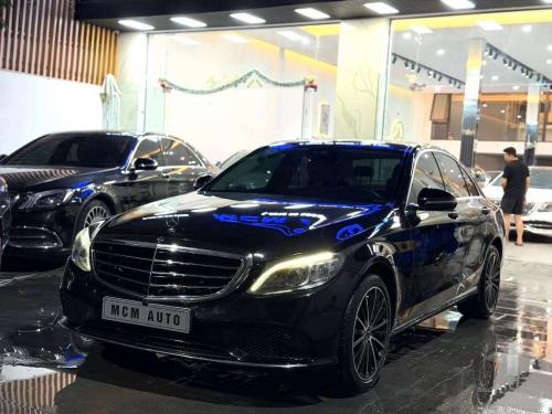 C200 Exclusive Đen Kem sx 2020 chạy 4v km