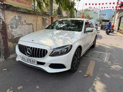 C200 Model 2016 trắng nội thất kem odo 8vạn Zin
