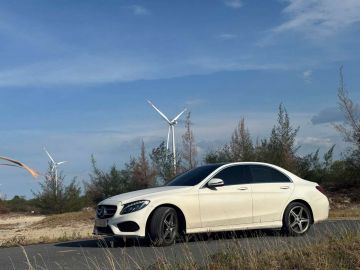 C300 2016 trắng nt đỏ giá 579tr