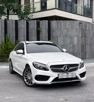 Cắt lỗ C300 2017 chạy 8vkm