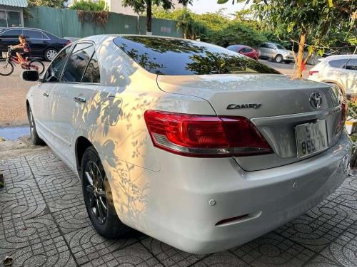 Camry 2.4 đời 2010 xe đã lên dàn đèn trước