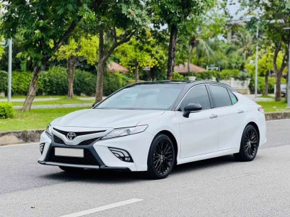 Camry 2.5Q Trắng Nhập Thailand Sx 2019