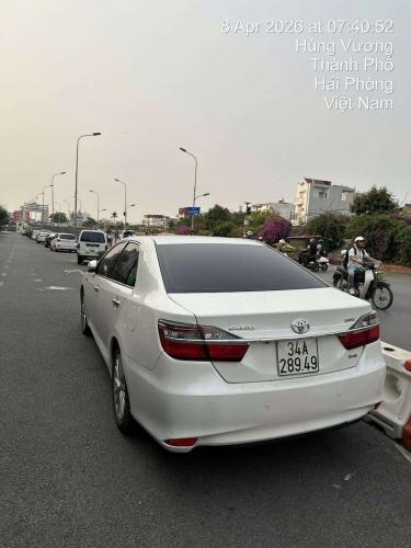 Camry 2019 2.0 màu trắng