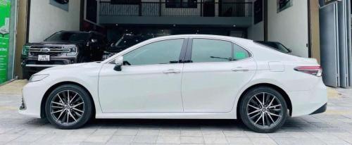 Camry bản 2.0Q sx 2022