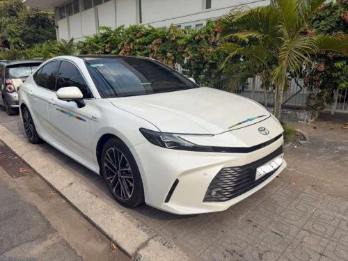 Camry_2.5 HEV TOP sx 2025 siêu mới 