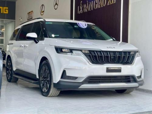 CARNIVAL 2.2D Luxury bản 7 ghế 2023