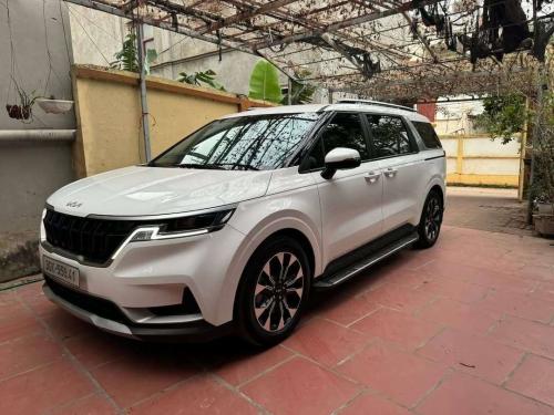 Carnival luxury 8 chỗ năm 2023 cho gia đình