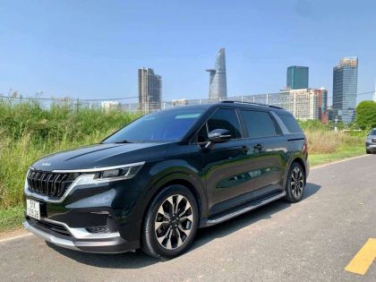 Carnival Luxury sx 2022 đi 10v giá 799tr