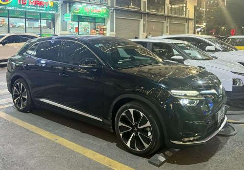 Chính chủ e cần bán lại VF8 plus 2022 mua pin