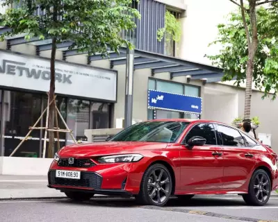 CIVIC RS 2.0 eHEV DATE CUỐI 2025 CỰC MỚI