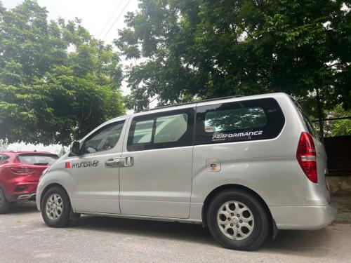 BÁN HYUNDAI GRANSTAREX TẢI VAN 5 CHỖ - Sx 2008 ,ĐK 2012 - XE CHÍNH CHỦ.