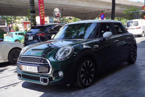 Mini Cooper S 5 cửa, đời 2016