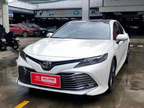 Em cần bán Camry 2.5Q 2021 giá chỉ 9xxtr