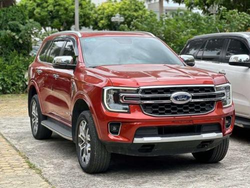 Everest titanium 4x2 2022 odo 5v full ls