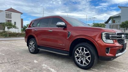 Everet 2023 titanium 1 cầu