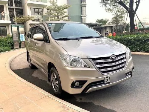 Bán xe TOYOTA INNOVA 2016 E sơn Zin - máy Zin xe gia đình