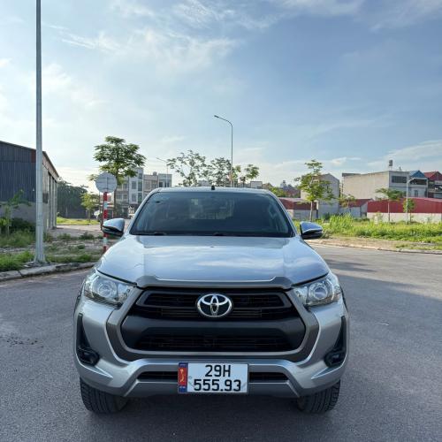 TOYOTA HILUX 2.4E 