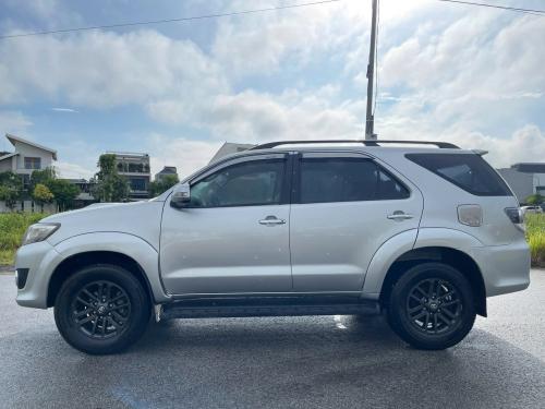 Toyota Fortuner 2015