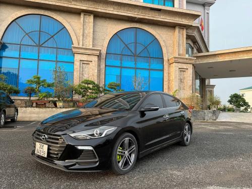 Hyundai Elantra 2018 cao cấp 1.6 turbo