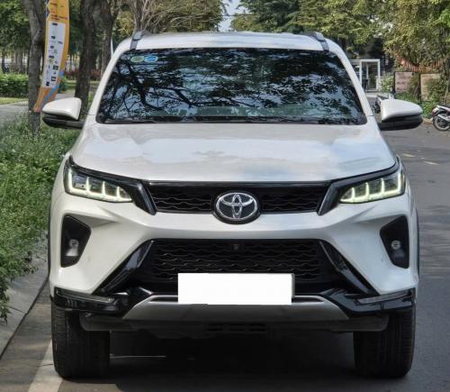 Toyota Fortuner Legender 2022