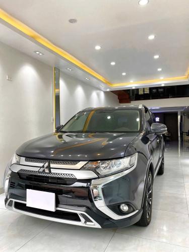 Mitsubishi Outlander 2.0CVT sx 2021