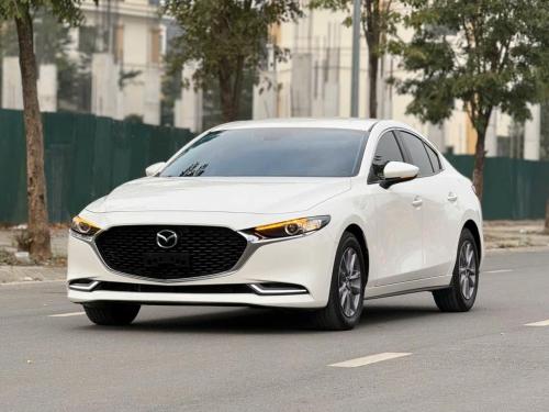 Mazda 3 Luxury 1.5AT 2023