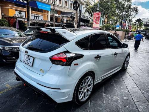 Ford Focus S 2019