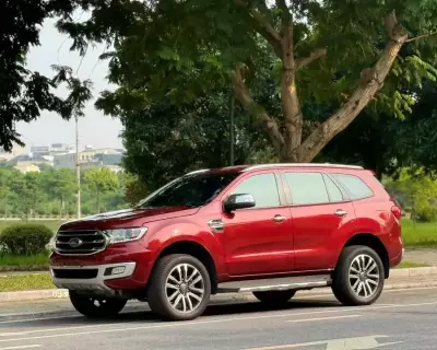 Ford Everest  full 1 cầu giá 710tr
