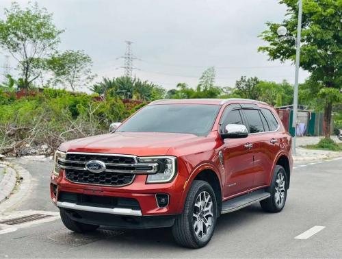 Ford Everest Titanium 2.0L 4x2AT 1 cầu 2022