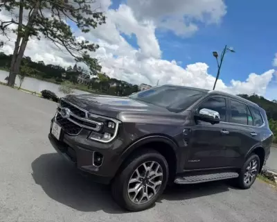FORD EVEREST TITANIUM 4WD 2023 - ĐẸP NGUYÊN BẢN