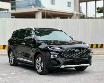 Ford Territory bản X Sx 2024 màu đen chạy hơn 4 vạn km zin