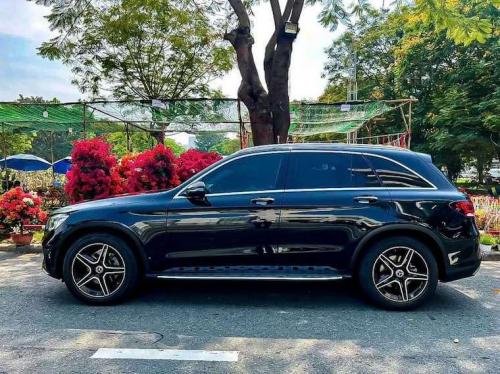 GLC300 4MATIC  model2021 sx 2020
